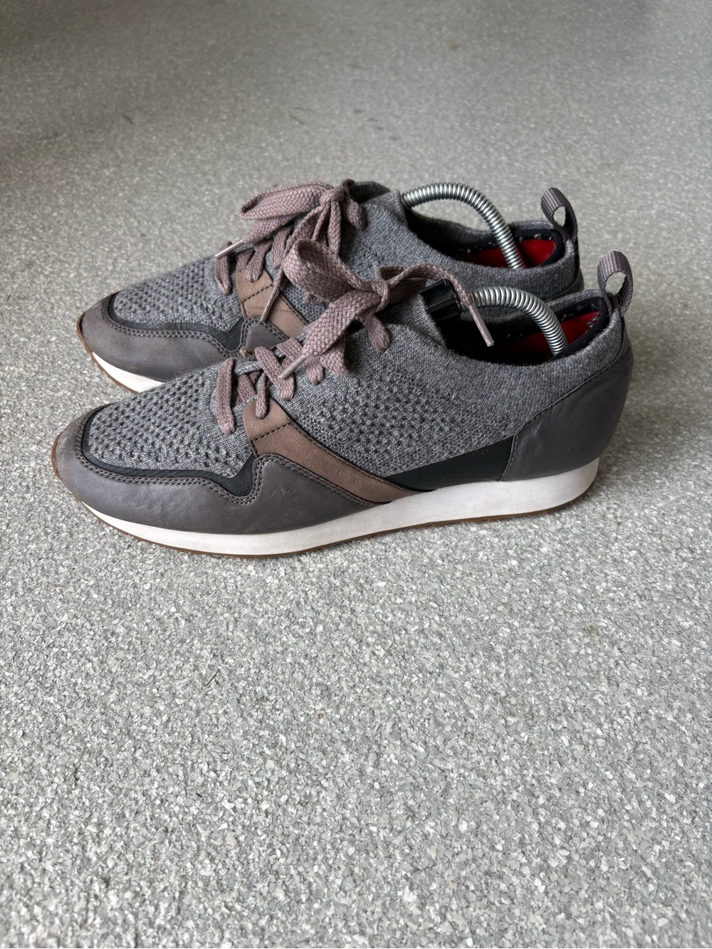 UGG Trigo Hyperweave sneakers men’s size 9